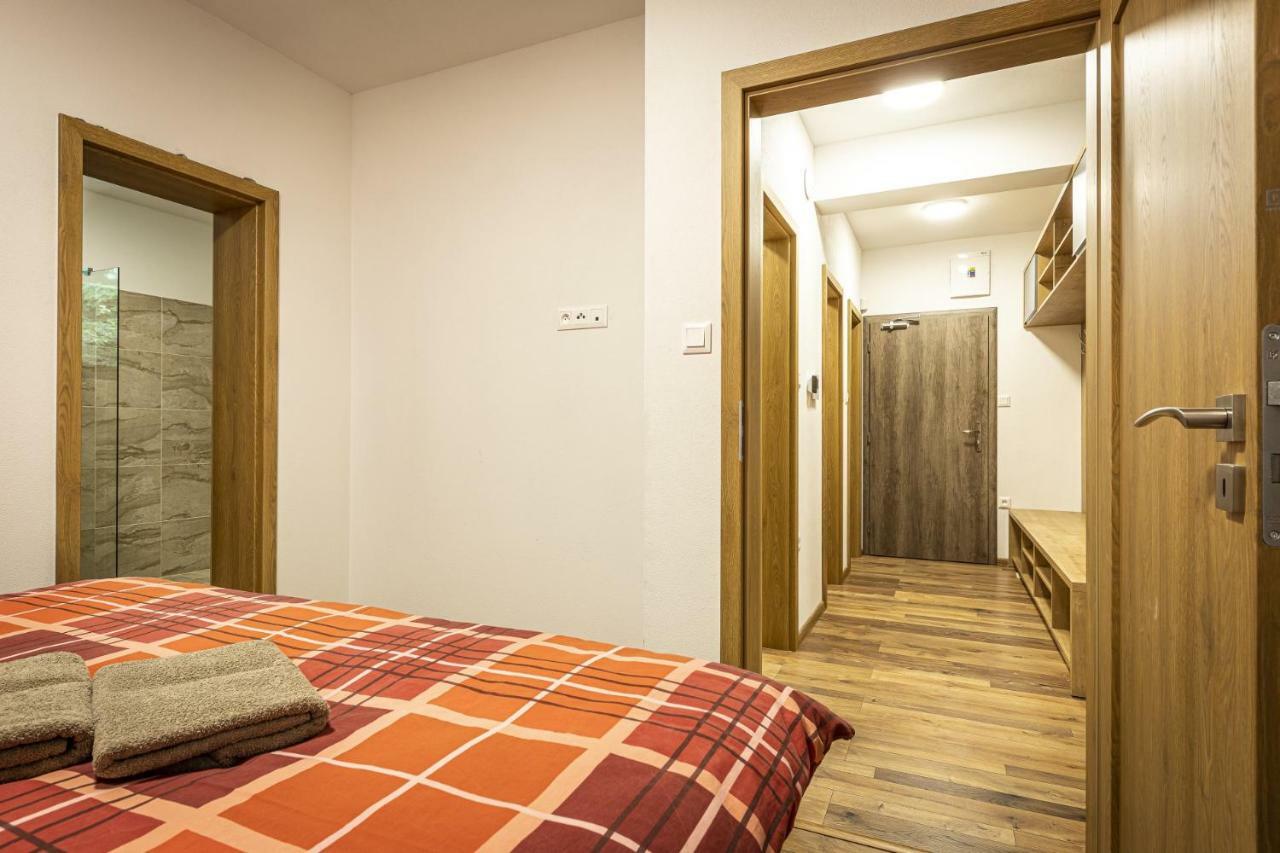 Apartmanovy Dom Poludnica - Chopok Juh ตาเล ภายนอก รูปภาพ