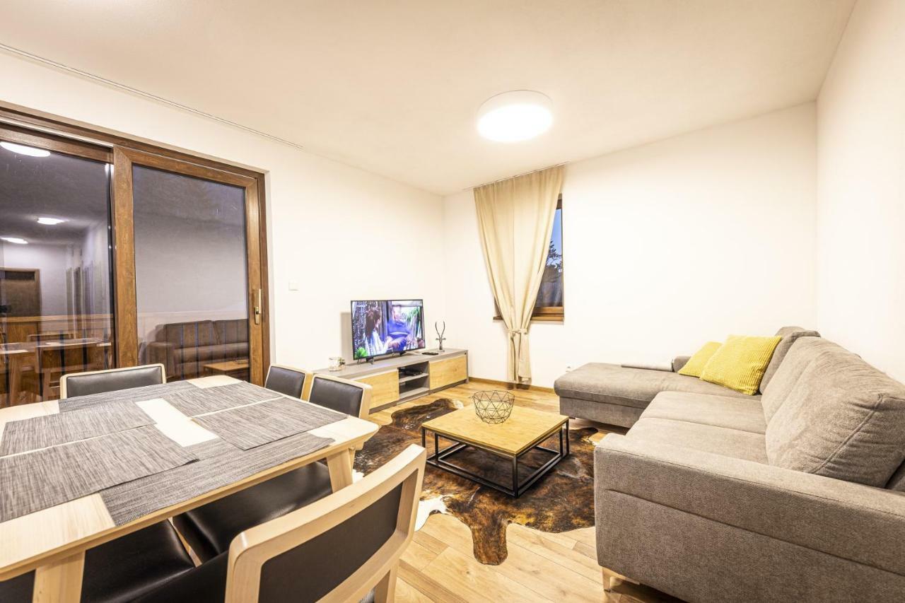 Apartmanovy Dom Poludnica - Chopok Juh ตาเล ภายนอก รูปภาพ