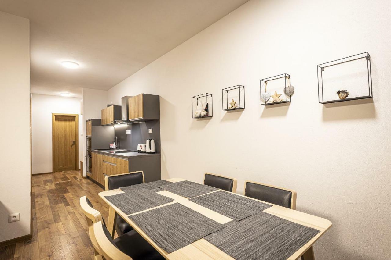Apartmanovy Dom Poludnica - Chopok Juh ตาเล ภายนอก รูปภาพ