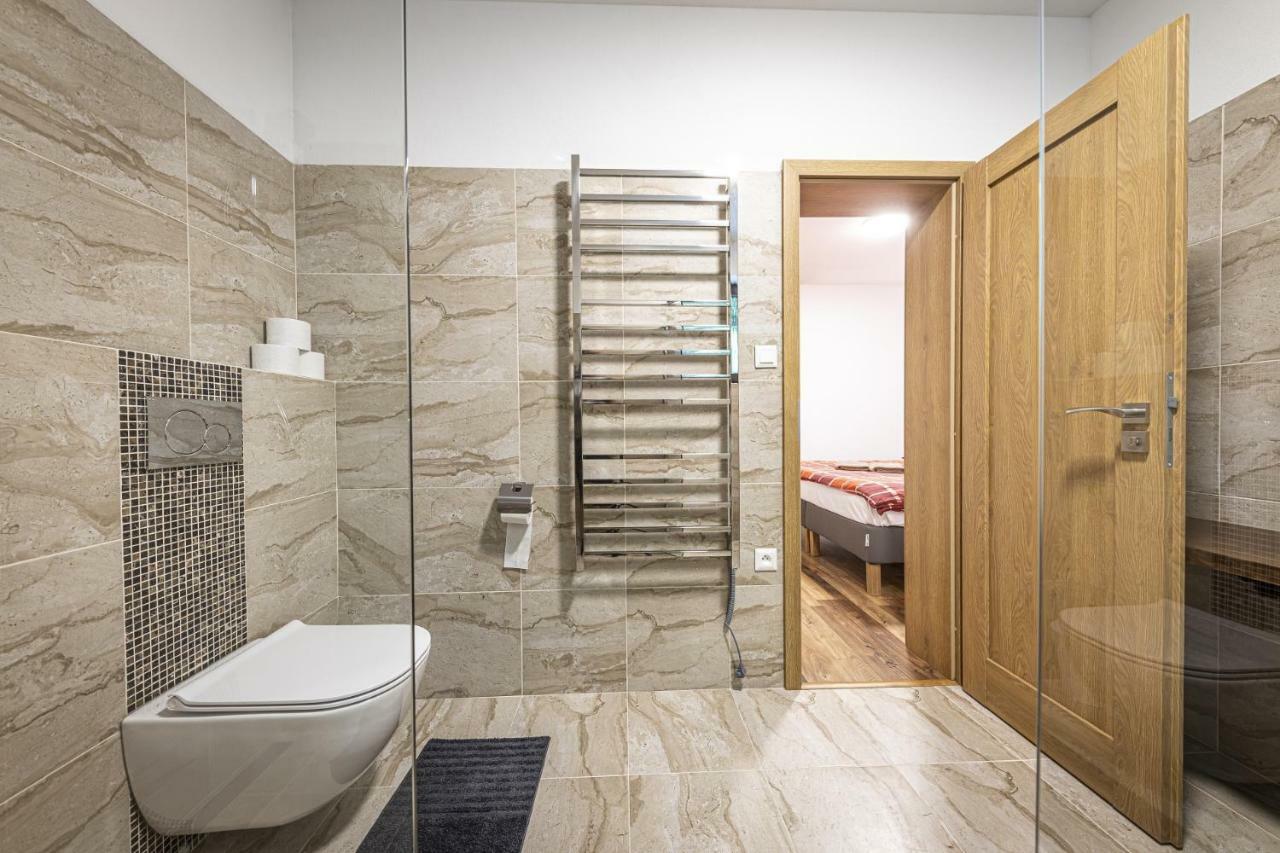 Apartmanovy Dom Poludnica - Chopok Juh ตาเล ภายนอก รูปภาพ